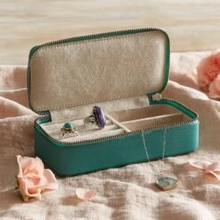 Perfect Statement Jewelry Case, Large